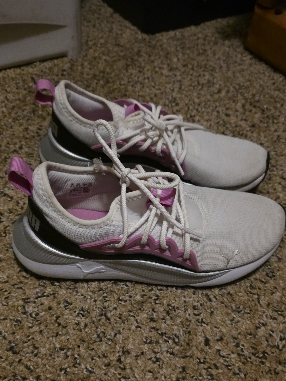 Puma Women's White and Pink Low-Profile Athletic Sneakers